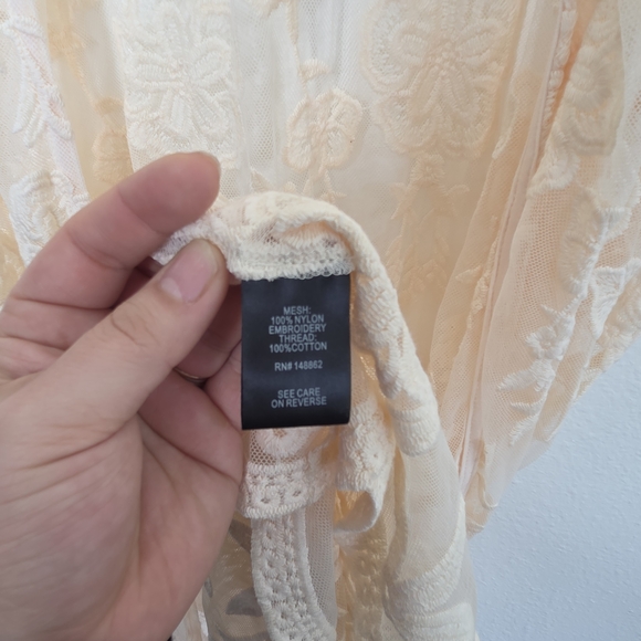 Torrid Cream Floral Lace Chiffon Duster Kimono NWT - Picture 4 of 8